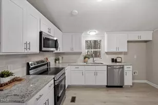 304 E Pope Ave, Kenly, NC 27542 - Photo 13