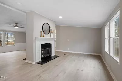 304 E Pope Avenue, Kenly, NC 27542 - Photo 11