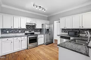 105 Plumbago Pl, Holly Springs, NC 27540 - Photo 15