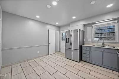 2340 Buckingham Road, Burlington, NC 27217 - Photo 7