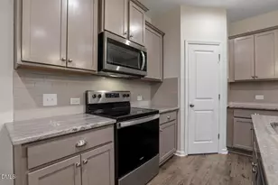 156 Willow Green Dr, Clayton, NC 27527 - Photo 9