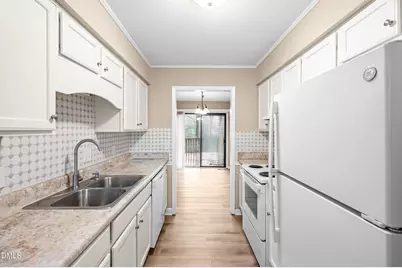 104 Arbuckle Lane, Cary, NC 27511 - Photo 7