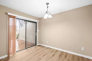 104 Arbuckle Ln, Cary, NC 27511 - Photo 9