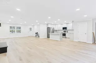 306 Miltwood Dr, Greensboro, NC 27455 - Photo 9