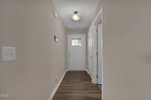 87 Hawks Croft Ct, Erwin, NC 28339 - Photo 5