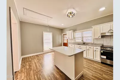 201 N Massey Street, Selma, NC 27576 - Photo 9