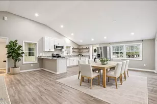 117 W Allen St, Four Oaks, NC 27524 - Photo 9