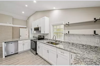 117 W Allen Street, Four Oaks, NC 27524 - Photo 11