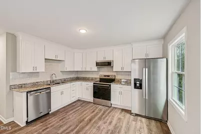 117 W Allen Street, Four Oaks, NC 27524 - Photo 13