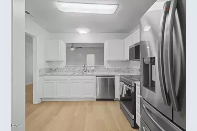 4805 Tanglewood Oaks Street, Raleigh, NC 27610 - Photo 11