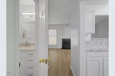 4805 Tanglewood Oaks Street, Raleigh, NC 27610 - Photo 17