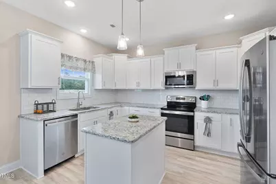 8 Sanford Lane, Dunn, NC 28334 - Photo 15