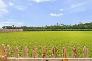 8 Sanford Ln, Dunn, NC 28334 - Photo 5