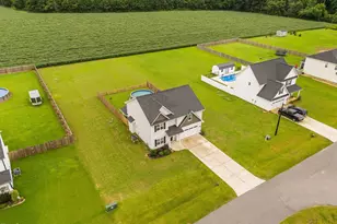 8 Sanford Ln, Dunn, NC 28334 - Photo 3