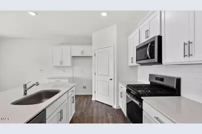 218 Pisgah Street, Sanford, NC 27330 - Photo 9