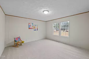 266 Huff Ln, Henderson, NC 27537 - Photo 15