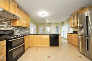 105 Swiss Lake Dr, Cary, NC 27513 - Photo 7