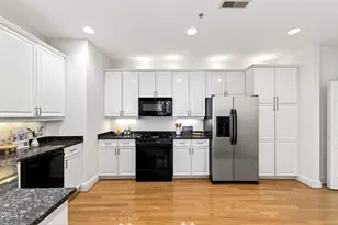 2813 Market Bridge Ln, Raleigh, NC 27608 - Photo 17