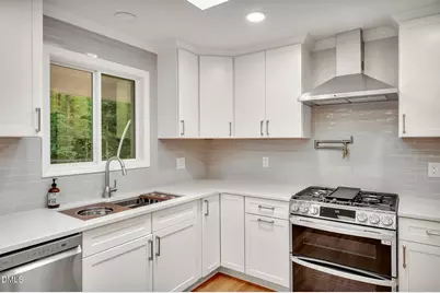 807 Ellynn Drive, Cary, NC 27511 - Photo 7