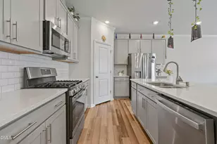 1811 Aspen River Ln, Apex, NC 27502 - Photo 7