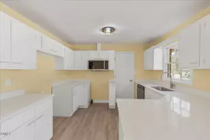 3620 Oates Dr, Raleigh, NC 27604 - Photo 9