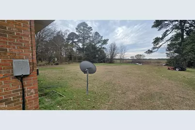 515 Nc-71 Hwy, Maxton, NC 28364 - Photo 5