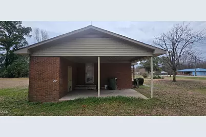 515 Nc-71 Hwy, Maxton, NC 28364 - Photo 11