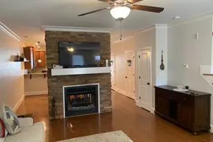 1010 Christopher Dr, Chapel Hill, NC 27517 - Photo 5