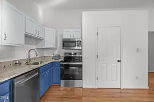 121 Westview Dr, Carrboro, NC 27510 - Photo 7