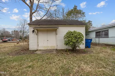 301 Jones Street, Graham, NC 27253 - Photo 25