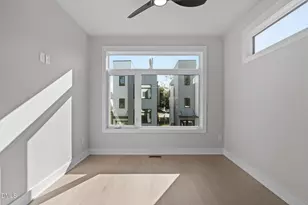 226 Woodsborough Pl, Raleigh, NC 27601 - Photo 13