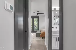 228 Woodsborough Pl, Raleigh, NC 27601 - Photo 23