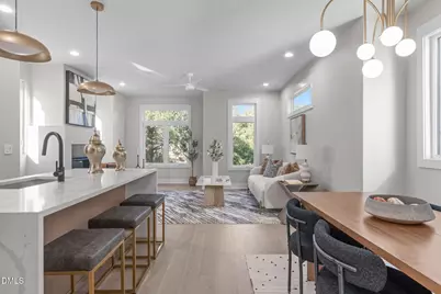 228 Woodsborough Place, Raleigh, NC 27601 - Photo 3