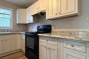 2120 Hawkins St, Raleigh, NC 27610 - Photo 9