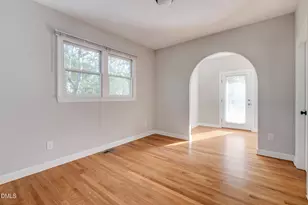 915-B Exum St, Durham, NC 27701 - Photo 9