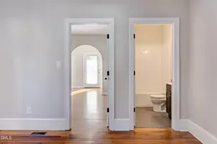 915-B Exum St, Durham, NC 27701 - Photo 7