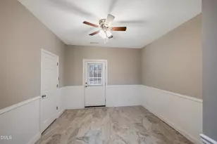 600 E Lizzie St, Selma, NC 27576 - Photo 21