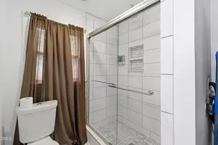 1213 Gregory St, Greensboro, NC 27403 - Photo 17