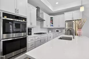 564 Crooked Pine Dr, Cary, NC 27519 - Photo 15