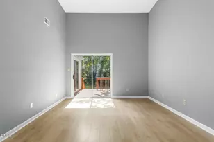 128 St Andrews Ln, Chapel Hill, NC 27517 - Photo 5