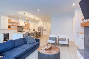 203 Post Oak Rd, Chapel Hill, NC 27516 - Photo 7