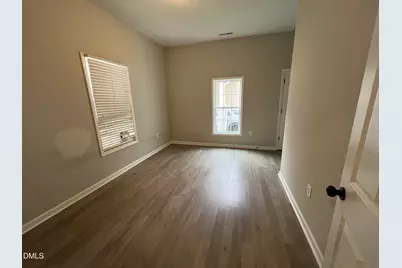110 N Sellers Street, Selma, NC 27576 - Photo 5