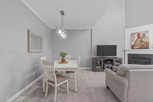 105 Tuska Hills Dr, Holly Springs, NC 27540 - Photo 5