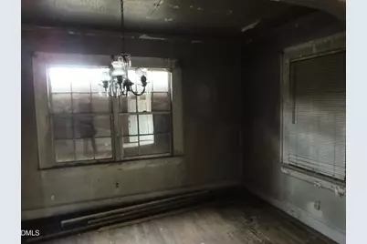 112 N Secrest Street, Kinston, NC 28501 - Photo 9