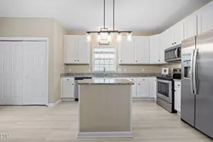 5508 Yates Garden Ln, Raleigh, NC 27606 - Photo 9