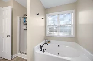 5508 Yates Garden Ln, Raleigh, NC 27606 - Photo 17