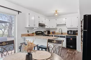 408 Cornelia Dr, Graham, NC 27253 - Photo 7