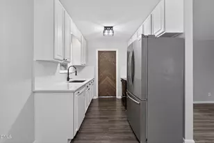 935 S Willhaven Dr, Fuquay Varina, NC 27526 - Photo 5