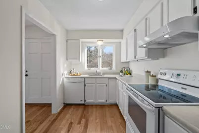 123 Essex Drive, Chapel Hill, NC 27514 - Photo 7