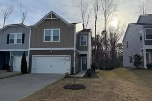 212 Brook Farm Ln, Fuquay-Varina, NC 27526 - Photo 3